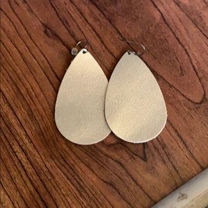 Nickel & Suede leather earrings